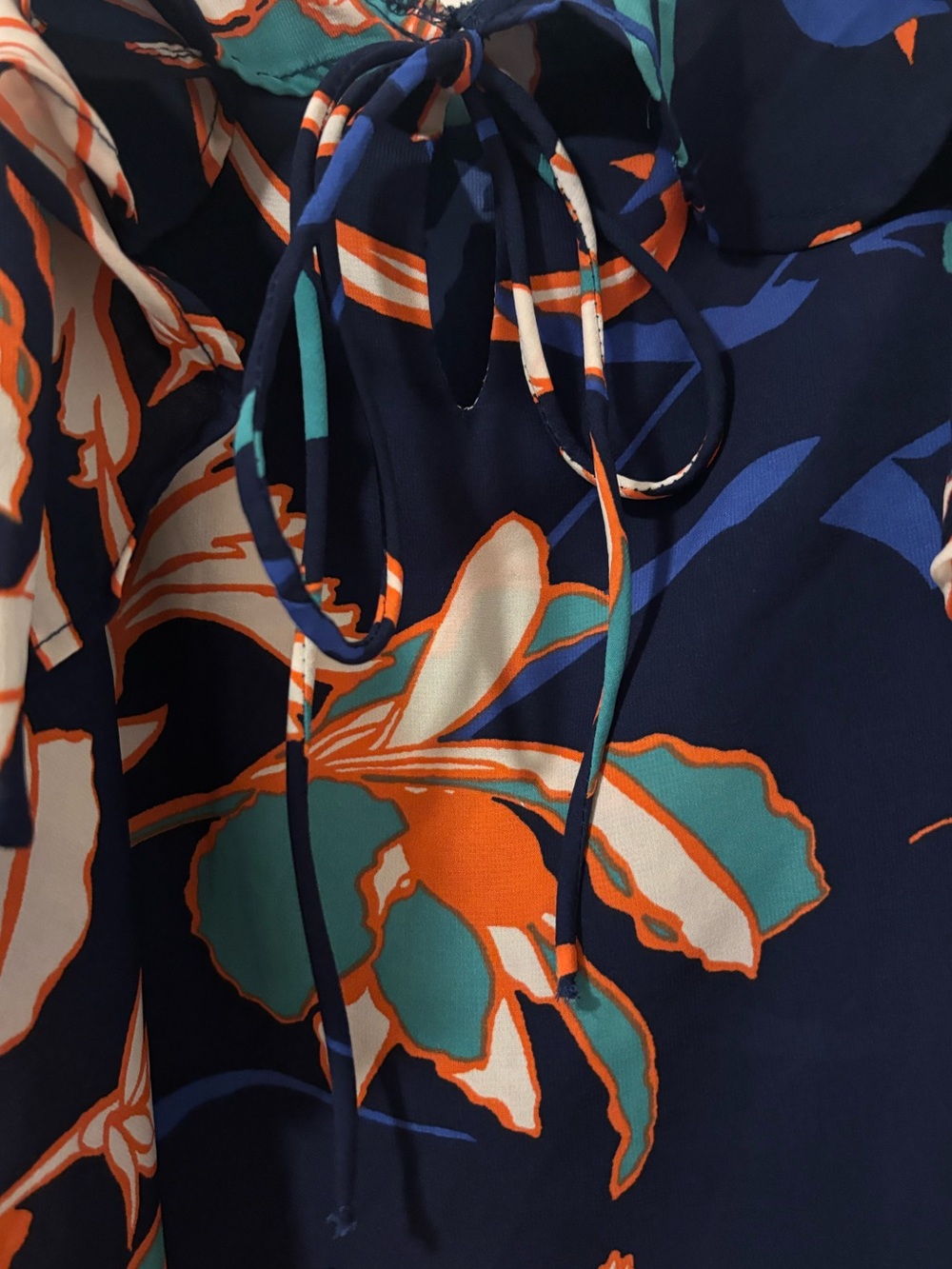 Japna Navy Floral Off-the-Shoulder Flutter Sleeve Blouse | Size Medium | NWT - Picture 5 of 7